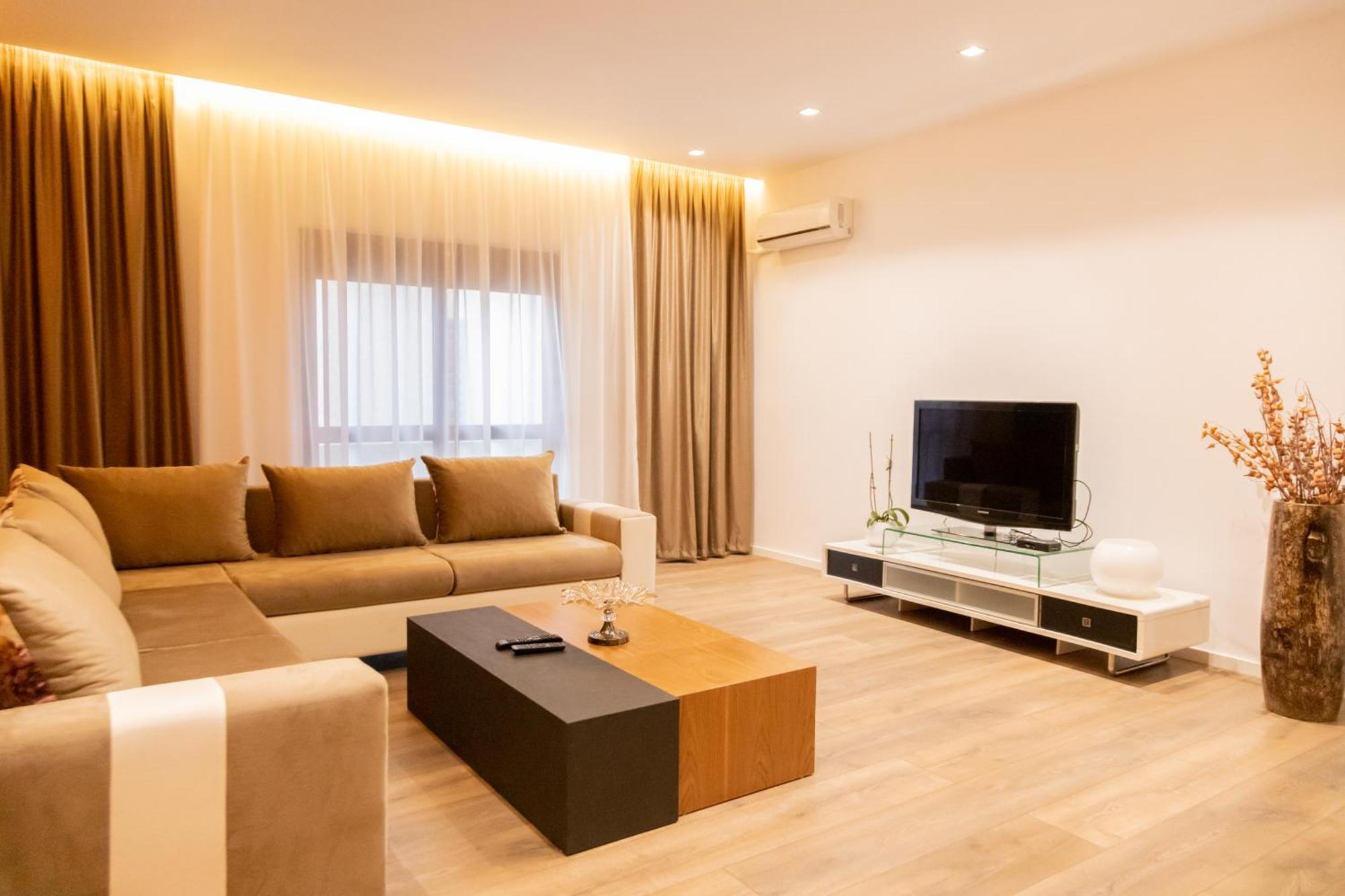 Apartamento Grand Family -free Parking- Tirana